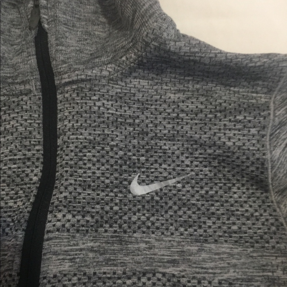 Nike Gray Running Pullover - Picture 2 of 4